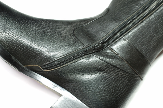 チャックを上げるコツ